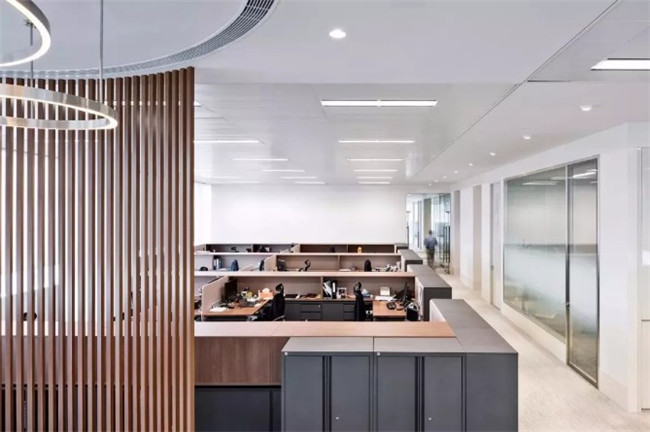 電(diàn)視(shì)背景牆裝修施工(gōng)要(yào)點及誤區(qū)  番禺裝修公司,番禺辦公室裝修公司,番禺廠(chǎng)房(fáng)裝修公司,番禺别墅裝修公司,番禺店(diàn)鋪裝修公司,番禺樓盤裝修公司